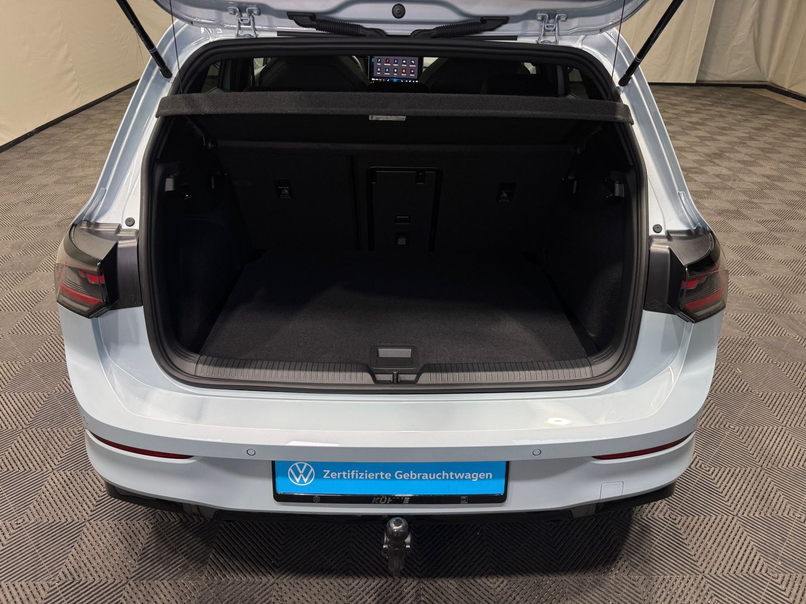 Volkswagen Golf R-Line 1.5 eTSI DSG | MATRIX NAVI PANO AHK