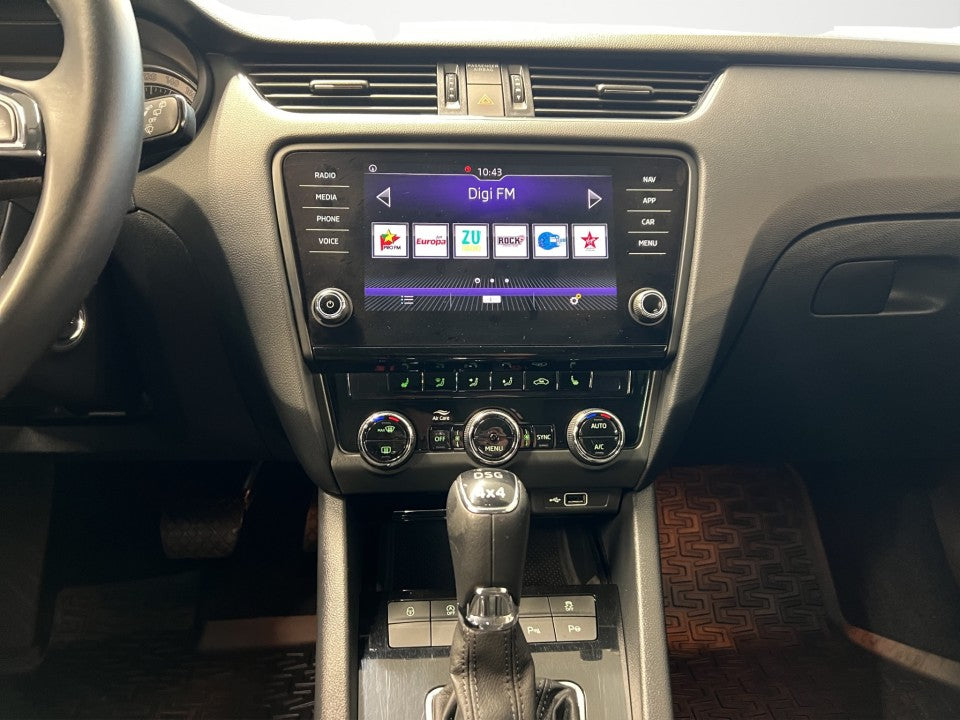 Skoda Octavia Combi 2.0 TDI 4x4 DSG
