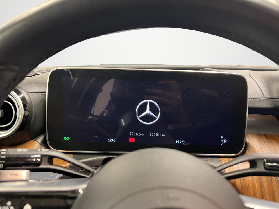 Mercedes-Benz C300 e 9G-TRONIC
