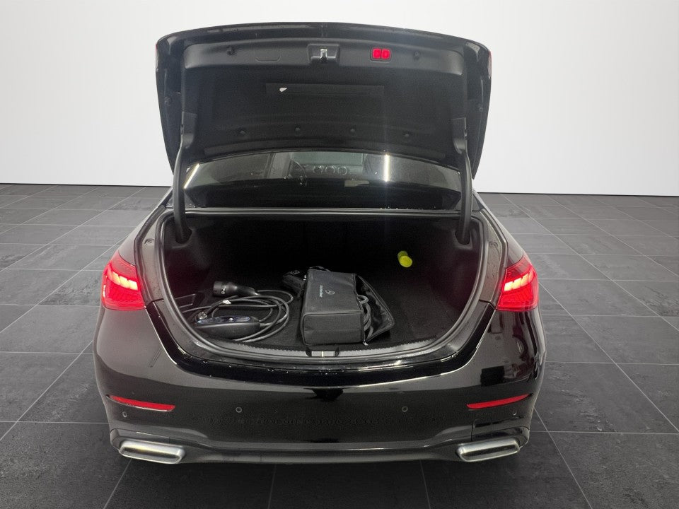 Mercedes-Benz C300 e 9G-TRONIC