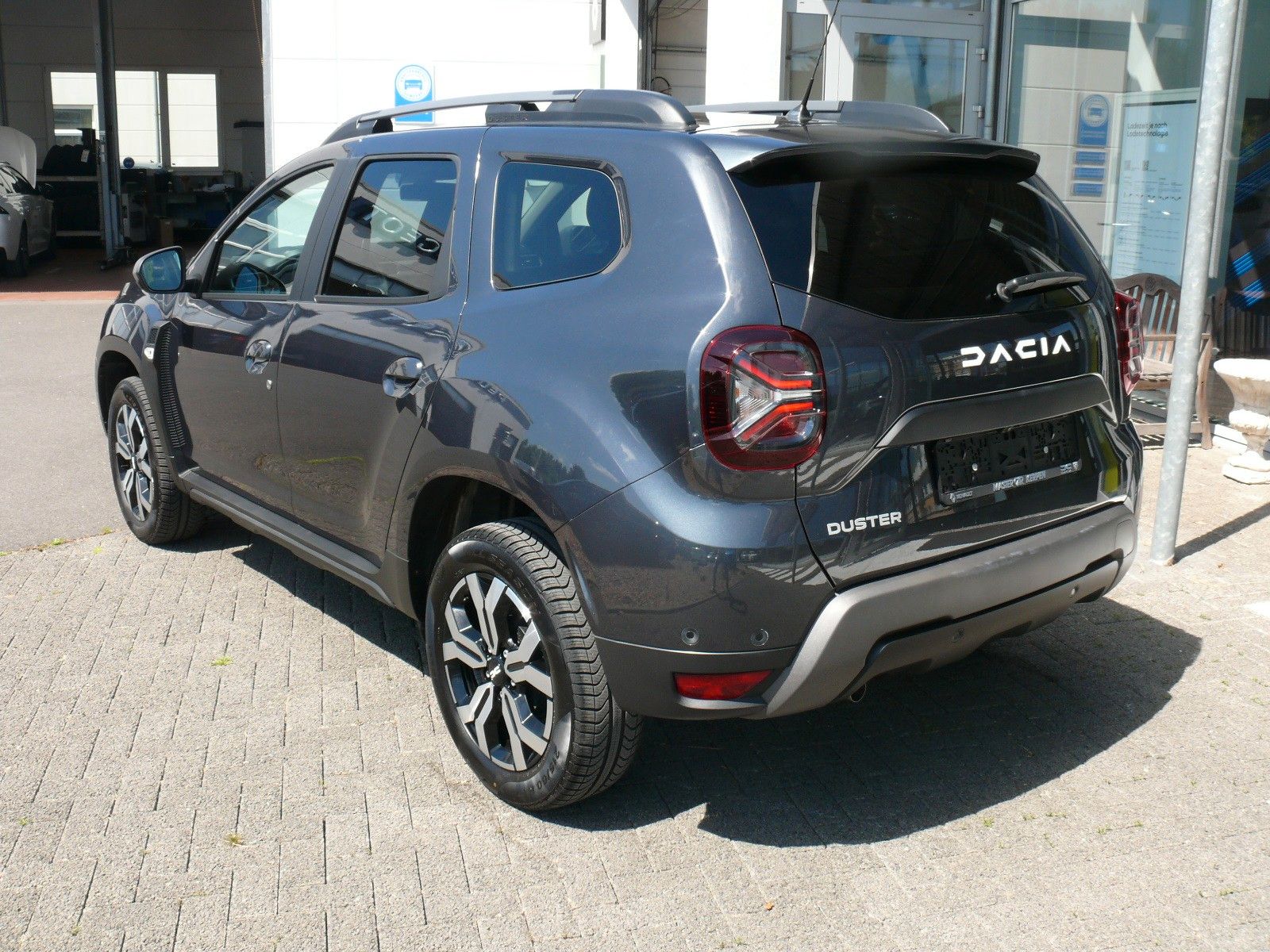 Dacia Duster II Journey 150 - Samsaru's Car Outlet