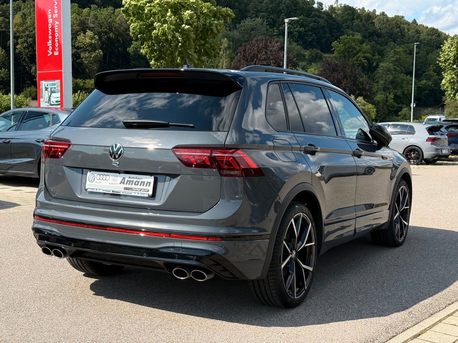 Volkswagen Tiguan R 2.0 TSI DSG 4MOTION AHK Matrix DCC