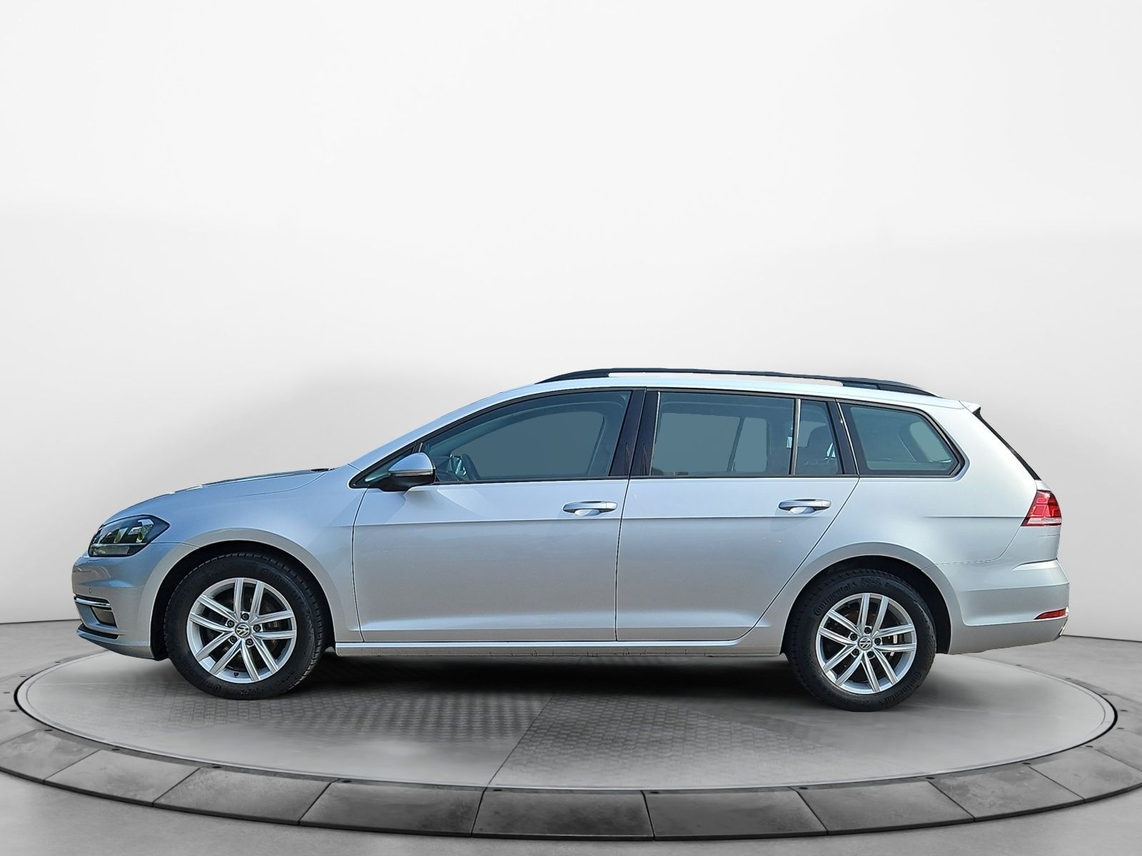 Volkswagen Golf VII Variant 2.0TDI Comfortline - Samsaru's Car Outlet