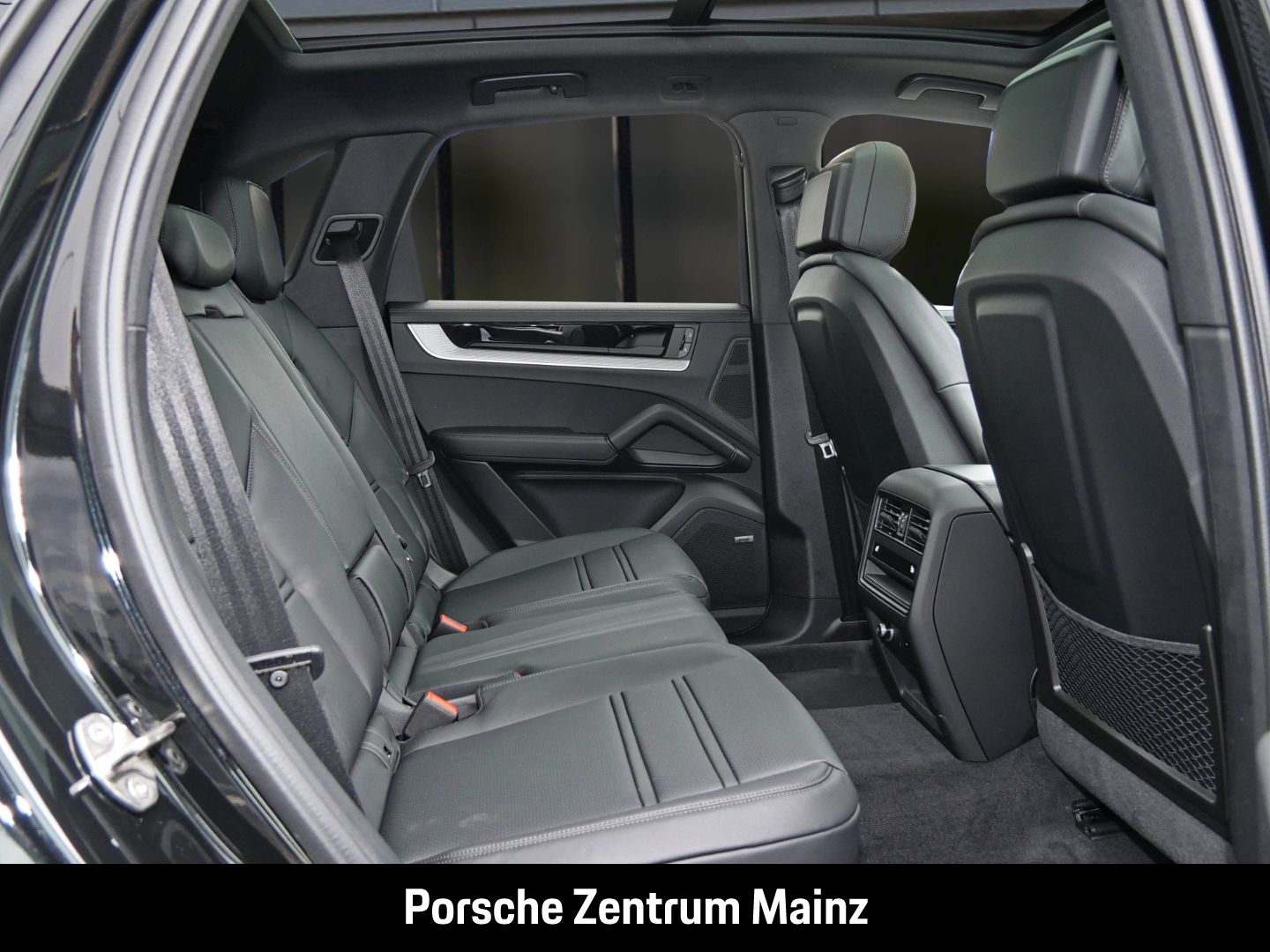 Porsche Cayenne E-Hybrid BOSE,InnoDrive,HDMatrix,Anhänge