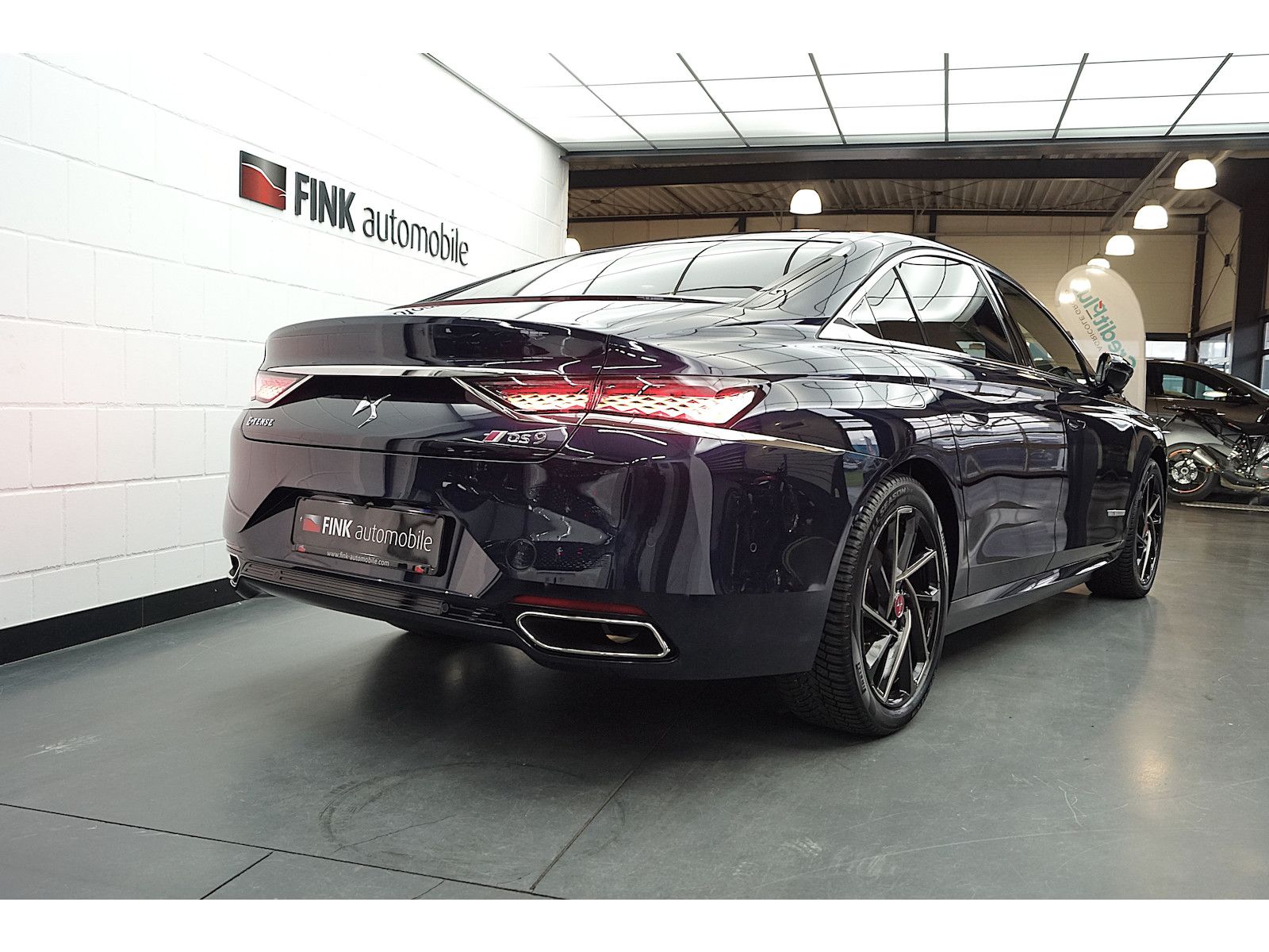 DS Automobiles DS9 E-Tense 225 Performance Line+ Nachtsicht