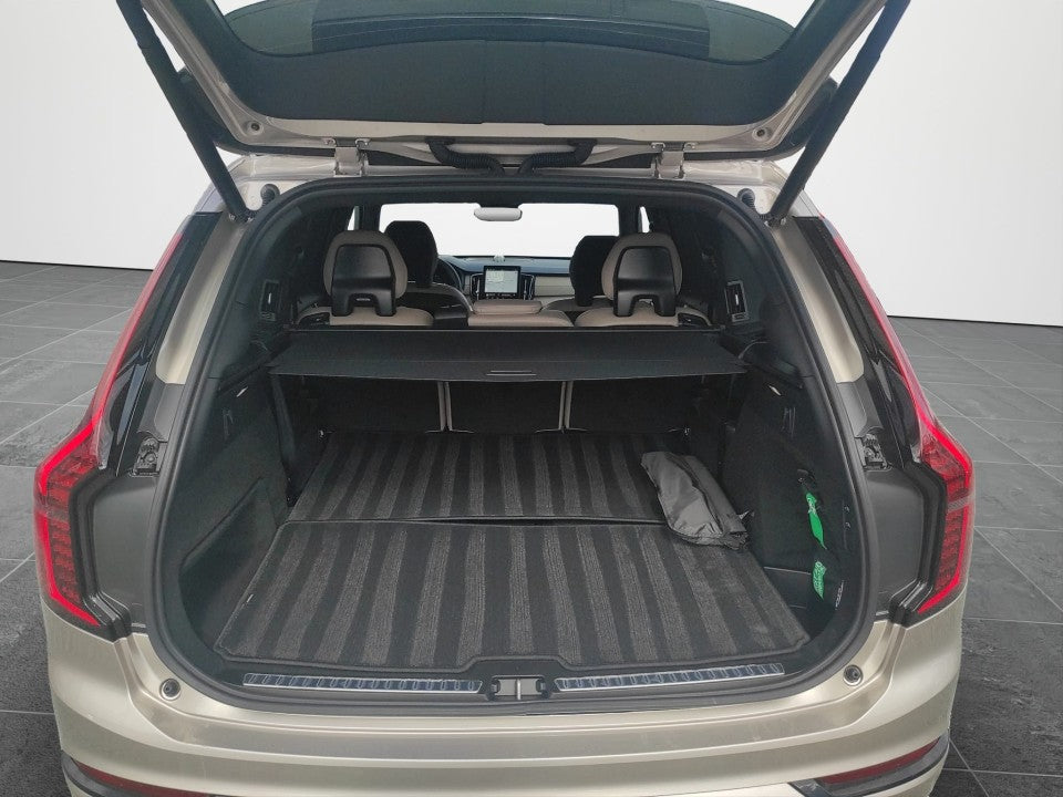 Volvo XC 90 Volvo XC90 T8 AWD PHEV Ultra Dark