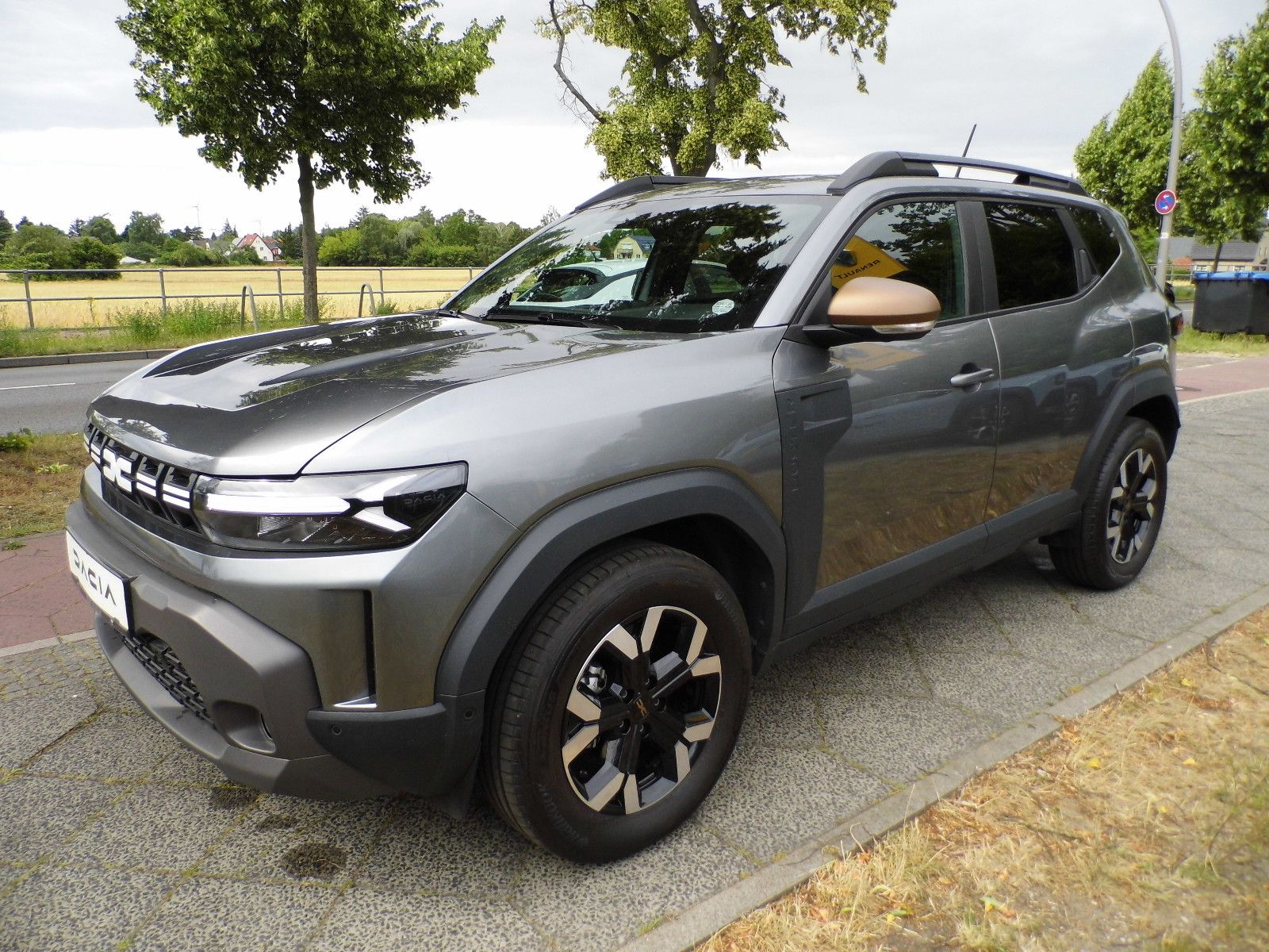 Dacia Duster III TCe 130 Extreme - Samsaru's Car Outlet