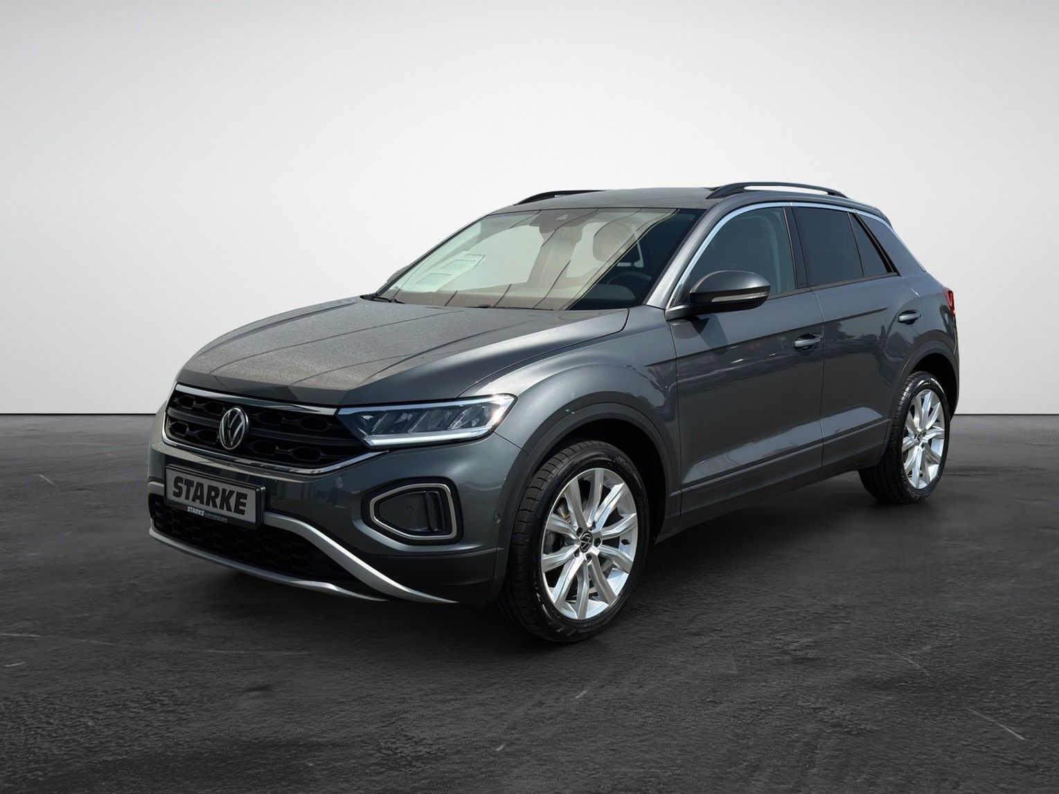 Volkswagen T-Roc 1.5 TSI Life - Samsaru's Car Outlet