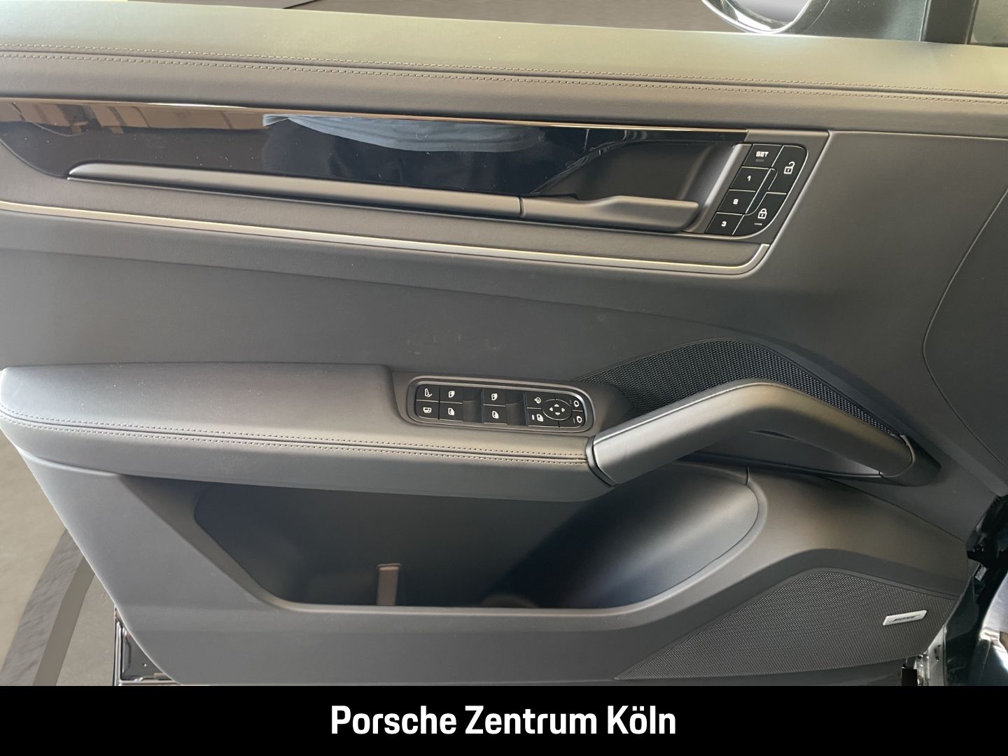 Porsche Cayenne E-Hybrid Coupe InnoDrive LED-Matrix BOSE