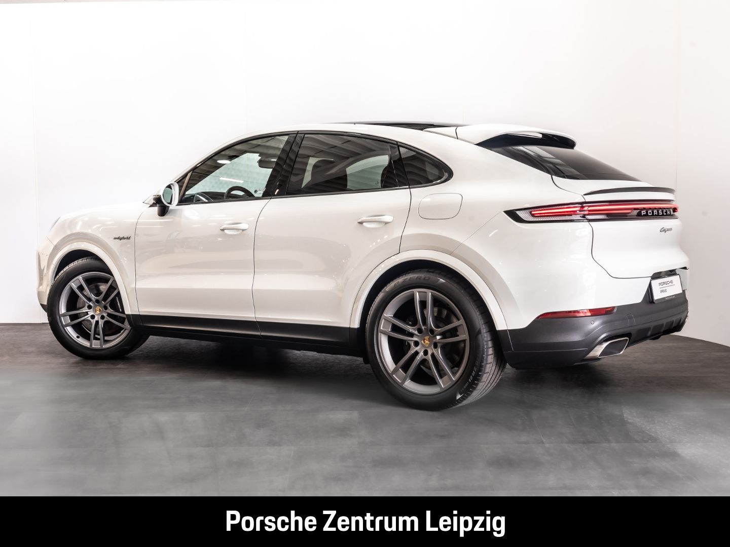 Porsche Cayenne E-Hybrid Coupe HD HeadUp InnoDrive AHK