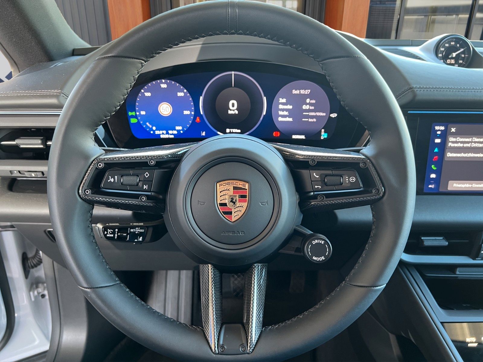 Porsche Macan Electric 4 Carbon · Mega Spec · NP122.500€