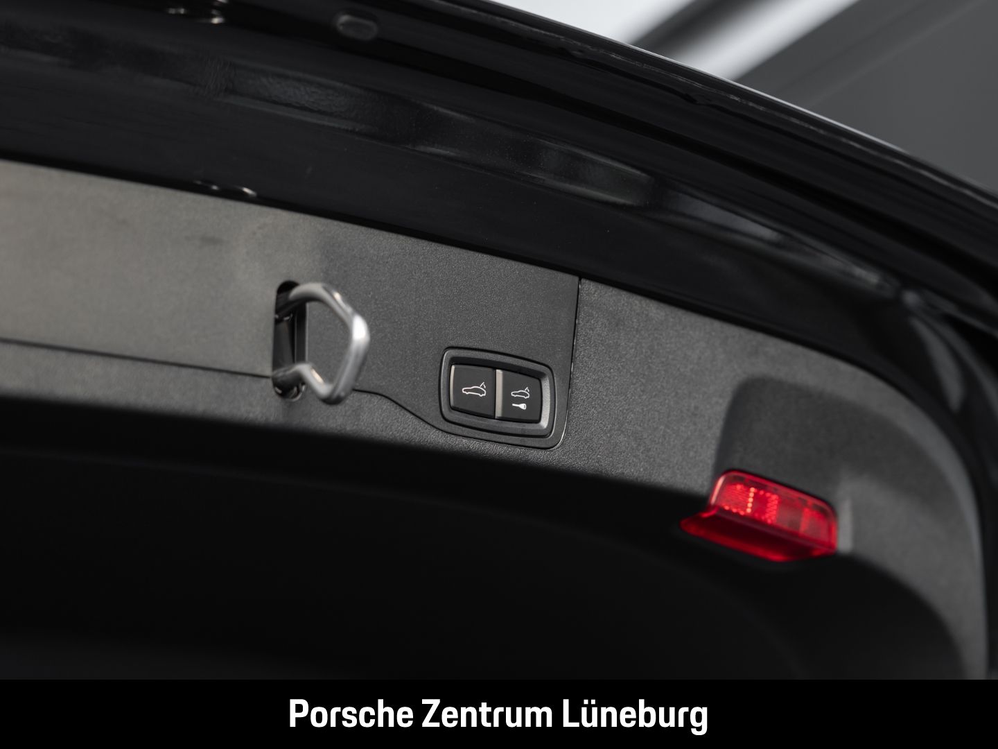 Porsche Taycan Sport Turismo InnoDrive Surround-View