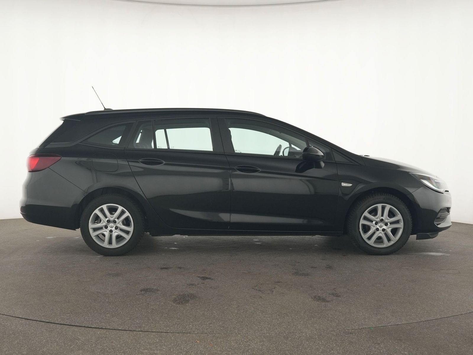 Opel Astra Edition - Samsaru's Car Outlet
