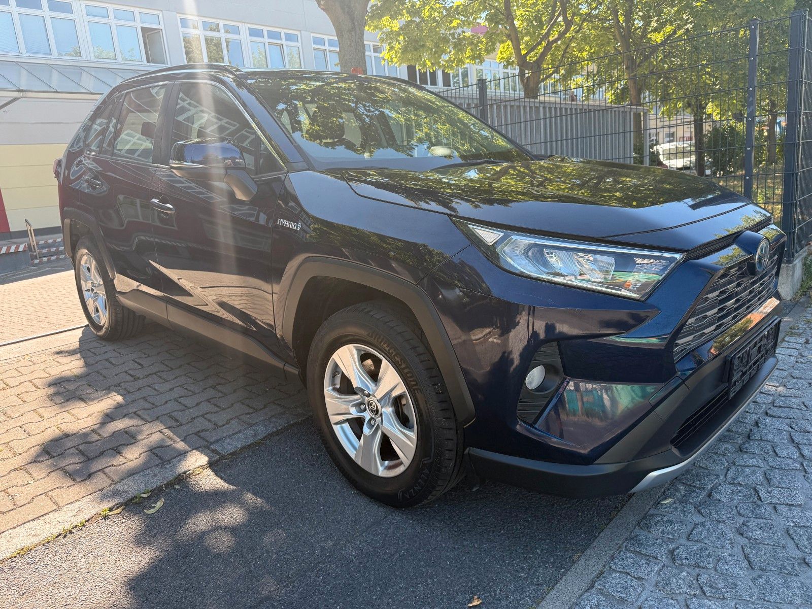 Toyota RAV 4 RAV4 Hybrid 4x2 Business Edition - Samsaru's Car Outlet