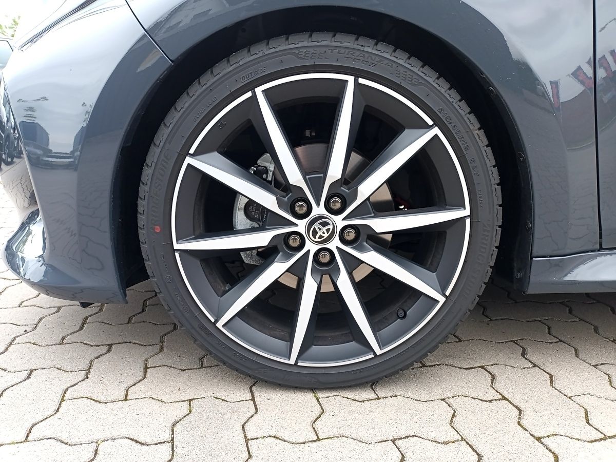 Toyota Yaris 1.5 Hybrid GR SPORT*CARPLAY+LED+KLIMA+PDC+