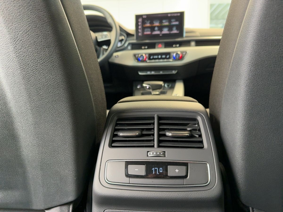 Audi A4 Avant 35 TFSI - Samsaru's Car Outlet