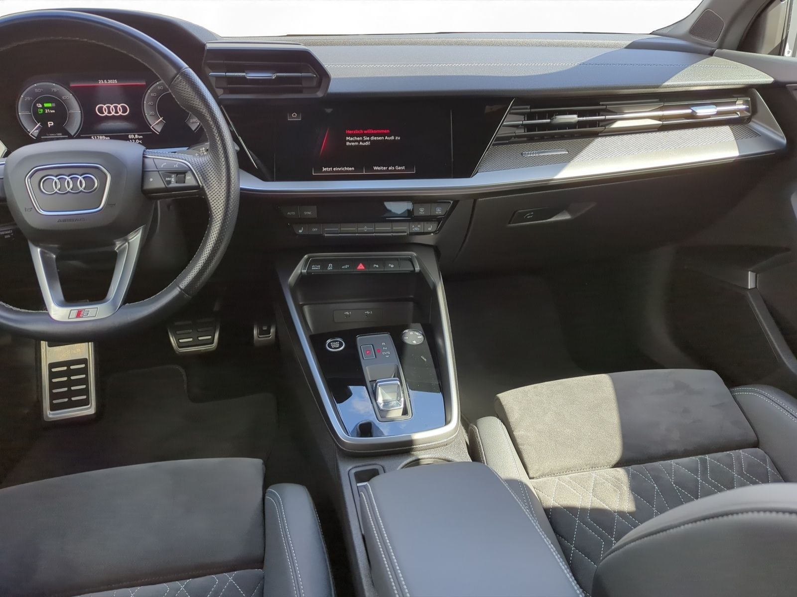 Audi A3 Sportback 40 1.4 TFSI e-tron S-Line - Samsaru's Car Outlet