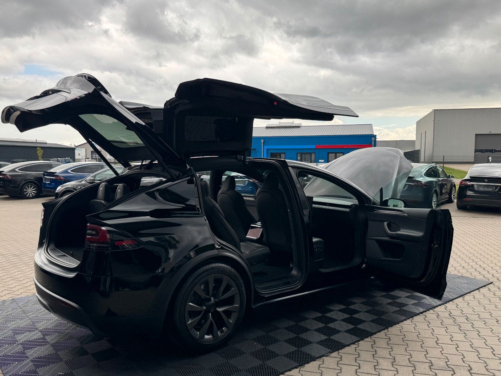 Tesla MODEL X PALLADIUM |  HW 4 USS | 6 SEATER |