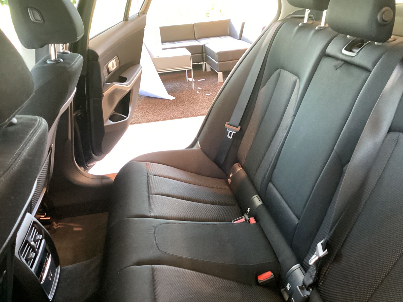BMW 320d xDrive Limousine Advantage HiFi DAB WLAN