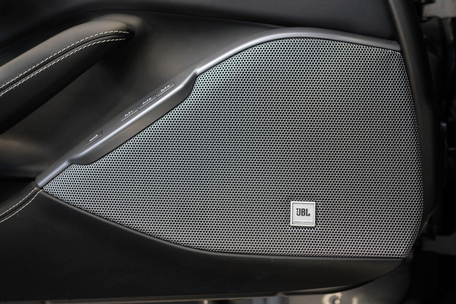 Ferrari Portofino M/CARBON/ADAS/JBL/BELÜFTUNG/360CAMERA