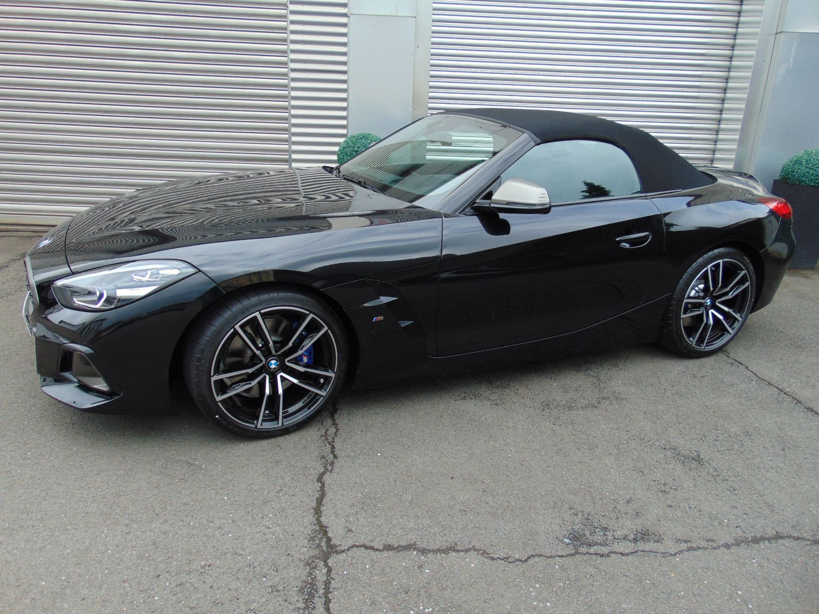 BMW Z4 M 40i - Samsaru's Car Outlet