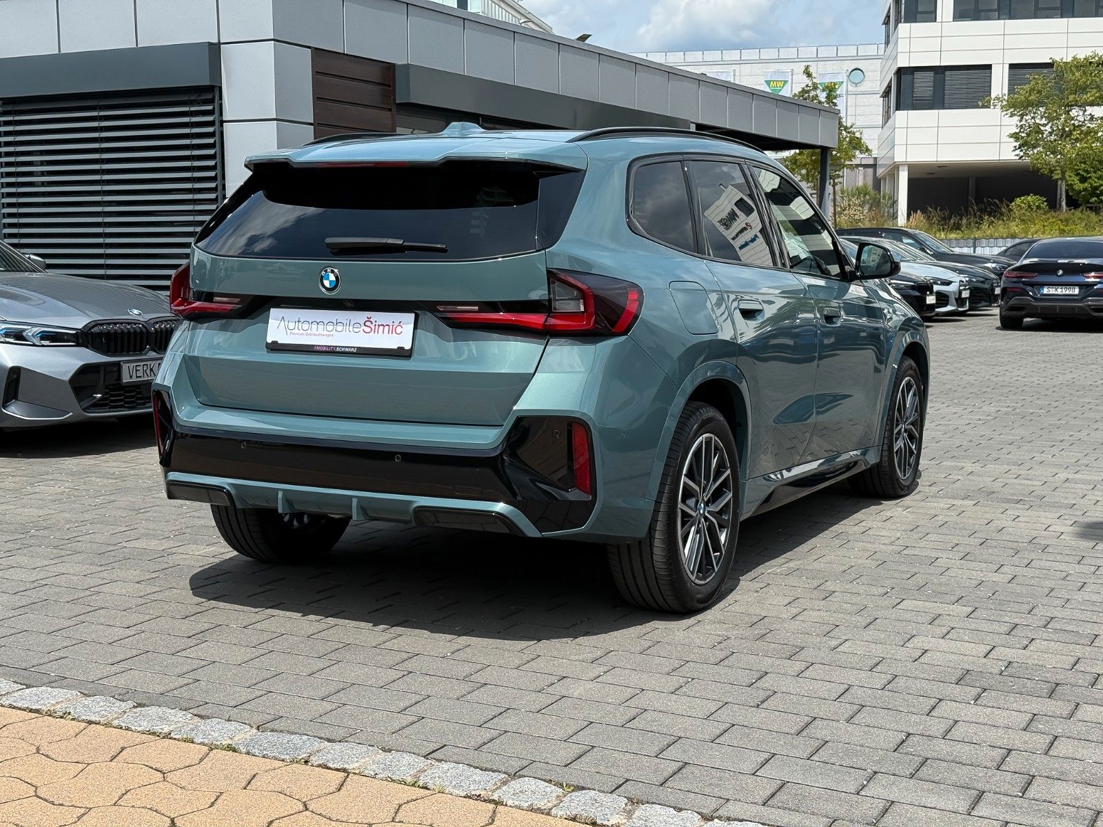 BMW X1 23 d xDrive M Sport - Samsaru's Car Outlet