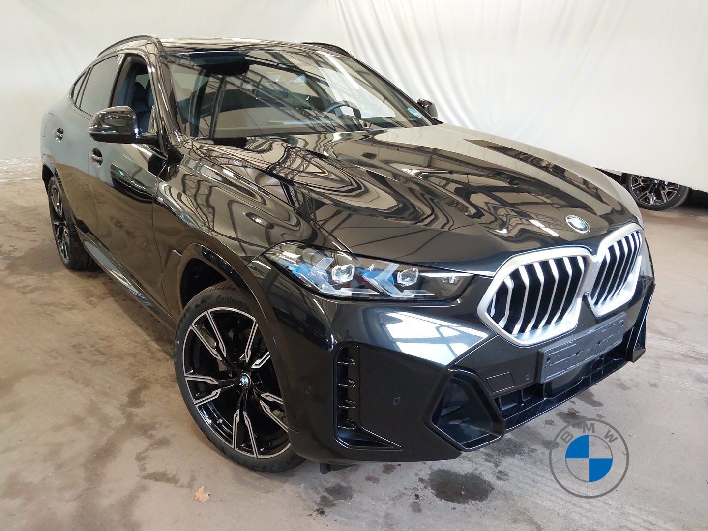 BMW X6 xDrive40d M Sport 22" AHK Pano Massage H/K