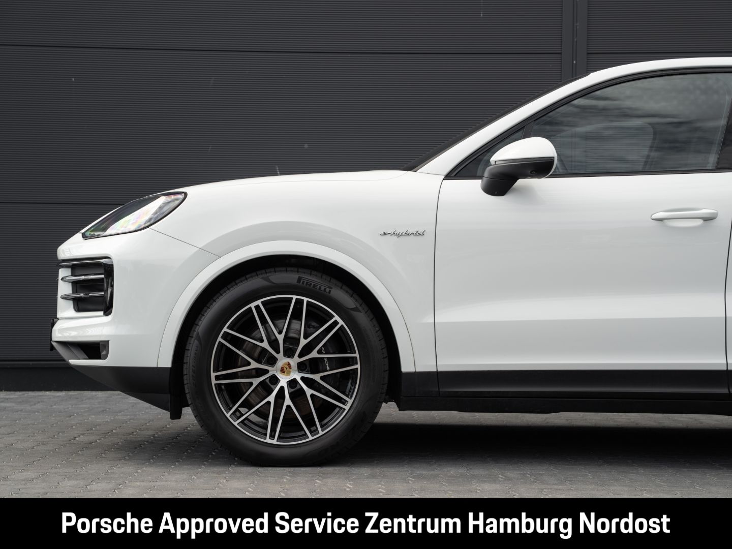 Porsche Cayenne E-Hybrid Coupe Sport Chrono Matrix-LED