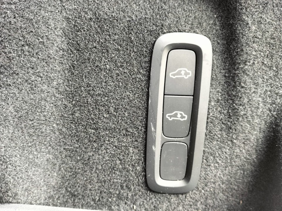 Volvo XC 60 Hybrid 310CP AWD