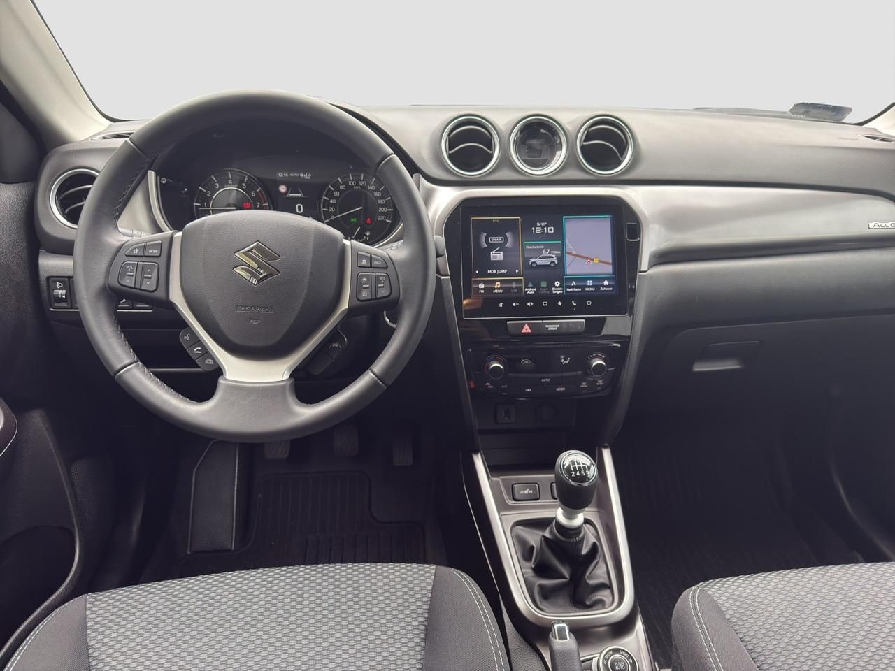 Suzuki Vitara 1.4 Mild-Hybrid GL 4x4 - Samsaru's Car Outlet