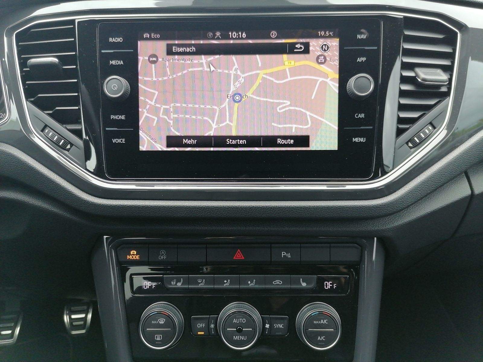Volkswagen T-ROC Sport TSI - Samsaru's Car Outlet