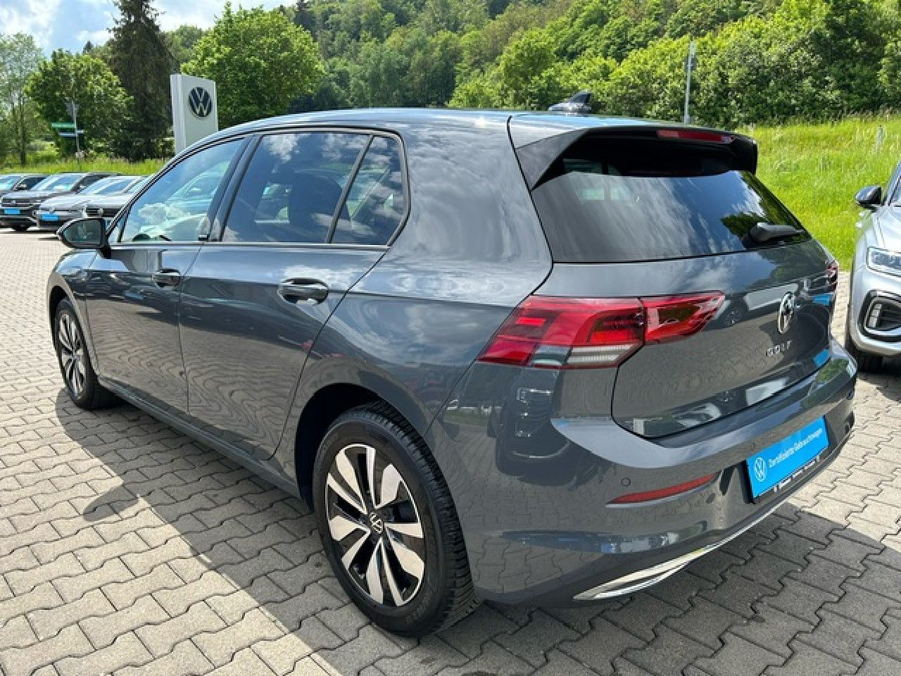 Volkswagen Golf VIII Move 1.5 TSI - Samsaru's Car Outlet