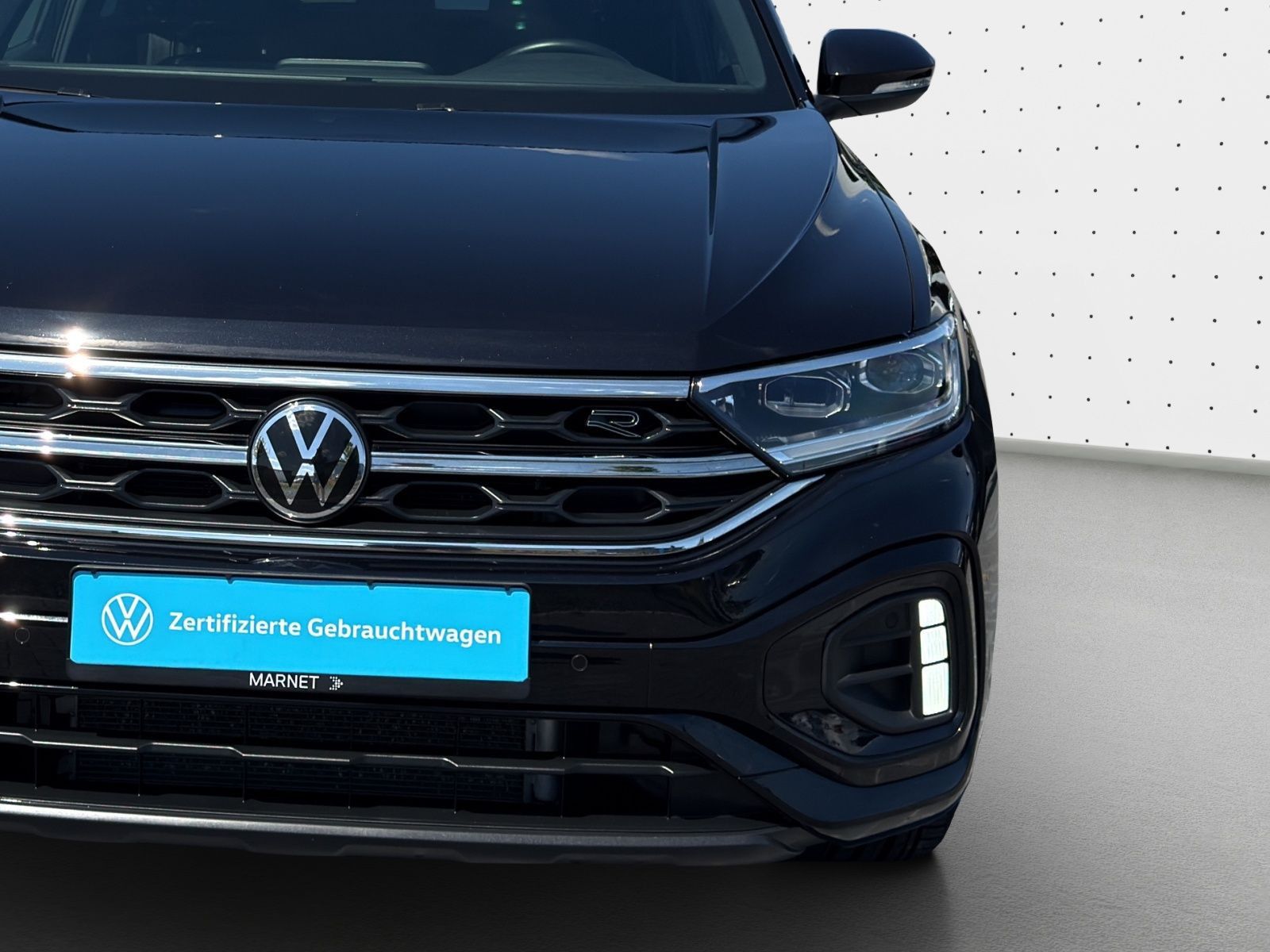 Volkswagen T-Roc 1.5 TSI DSG R-LINE - Samsaru's Car Outlet