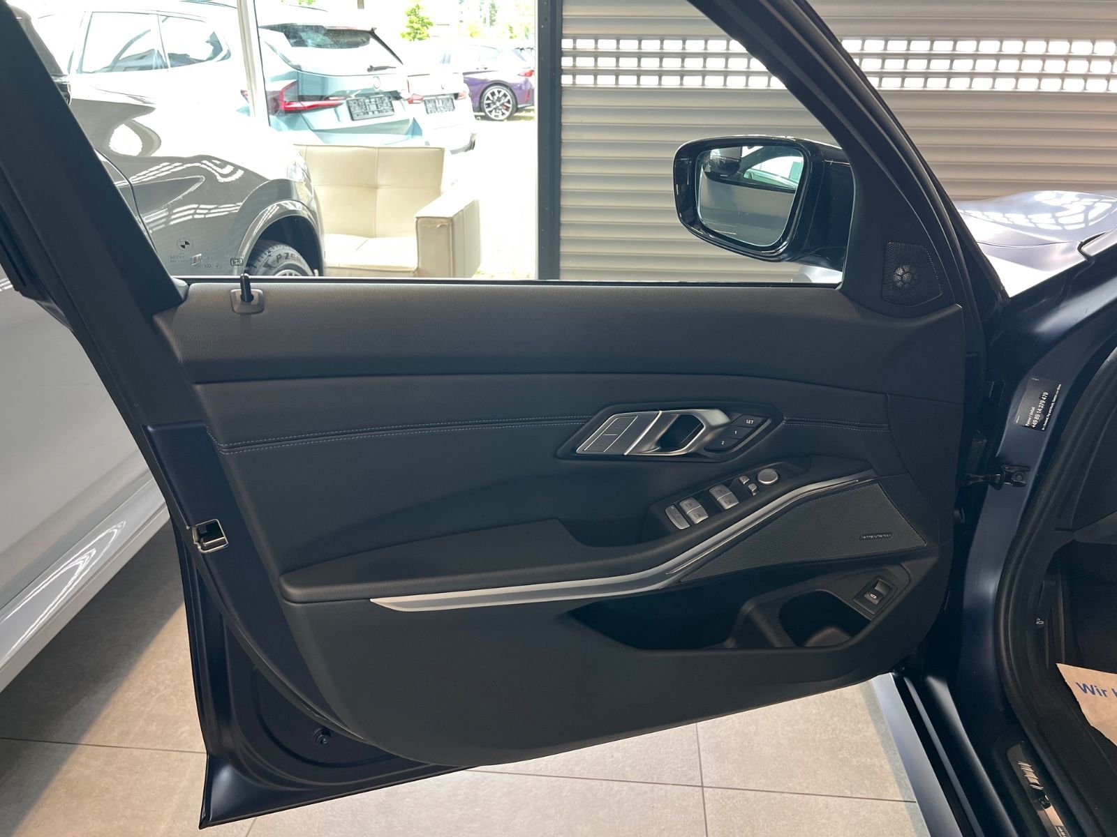 BMW 320 d xDrive Touring M Sport / Pano/ H&K / Matt