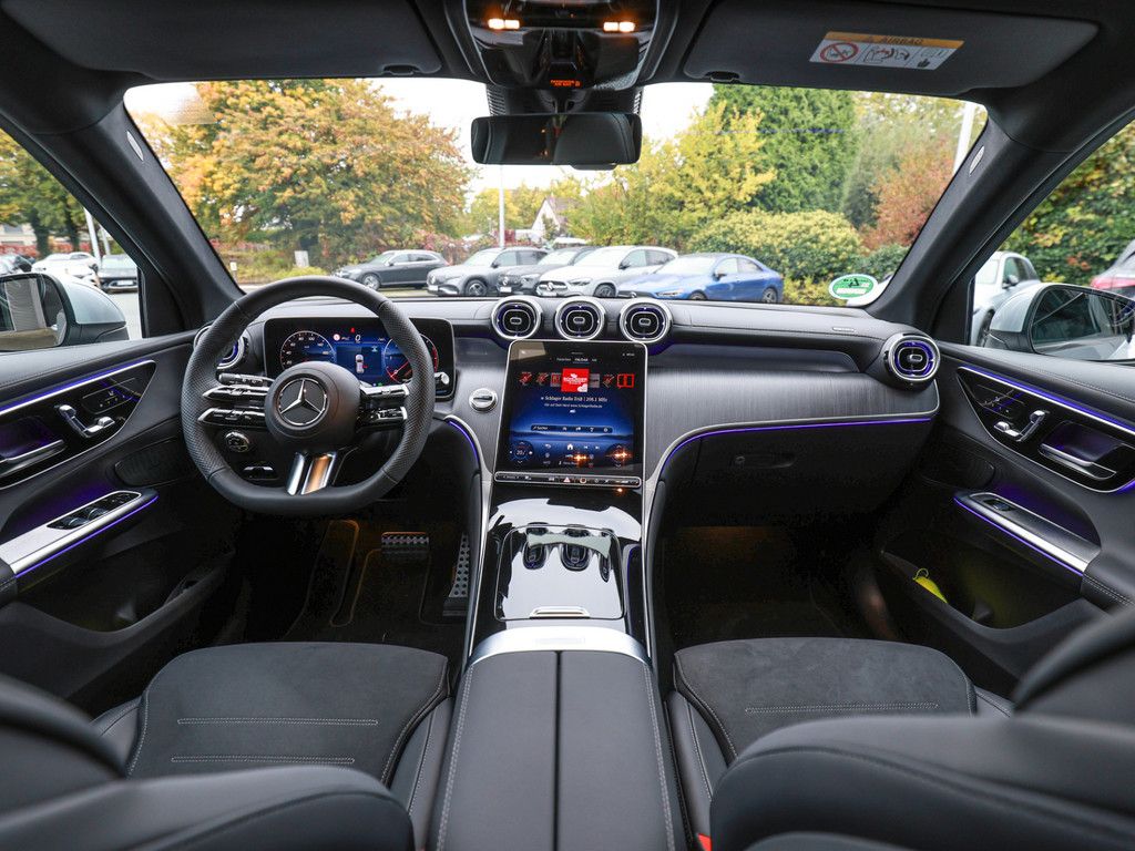 Mercedes-Benz GLC 220 d 4M AMG Line AHK Abstandstemp. LED Pano