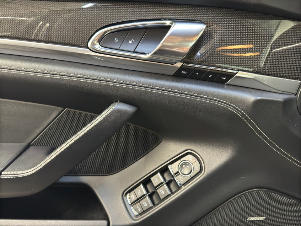 Porsche Panamera 4S Executive 2016