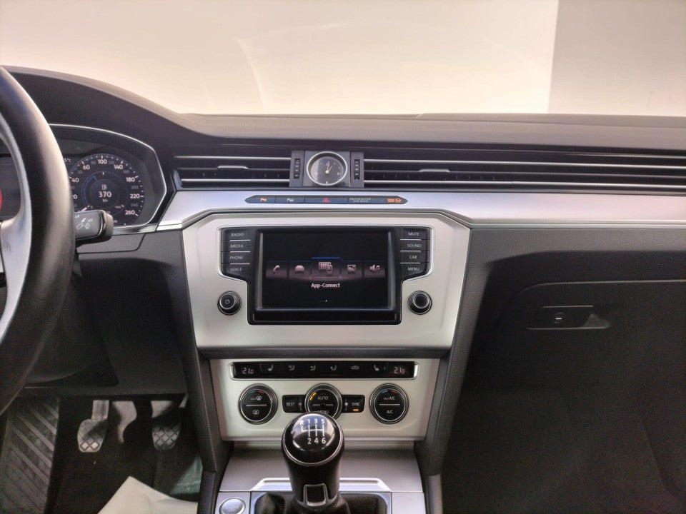 Volkswagen Passat 2.0 TDI 150 CP