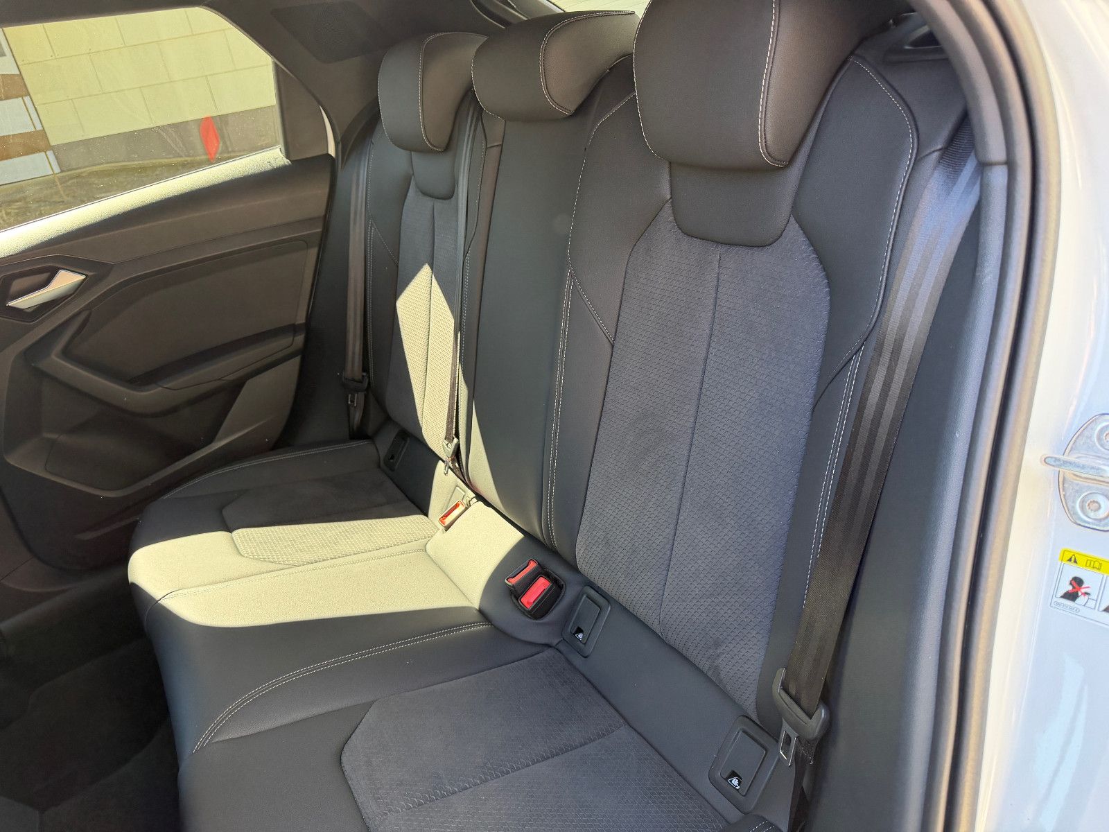 Audi A1 Sportback 40 TFSI S line, S line 2x, VOLL!!