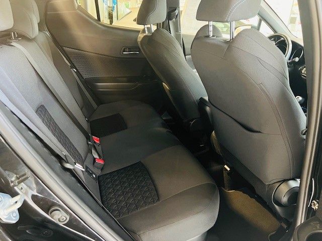 Toyota C-HR 2.0l Hybrid - Samsaru's Car Outlet