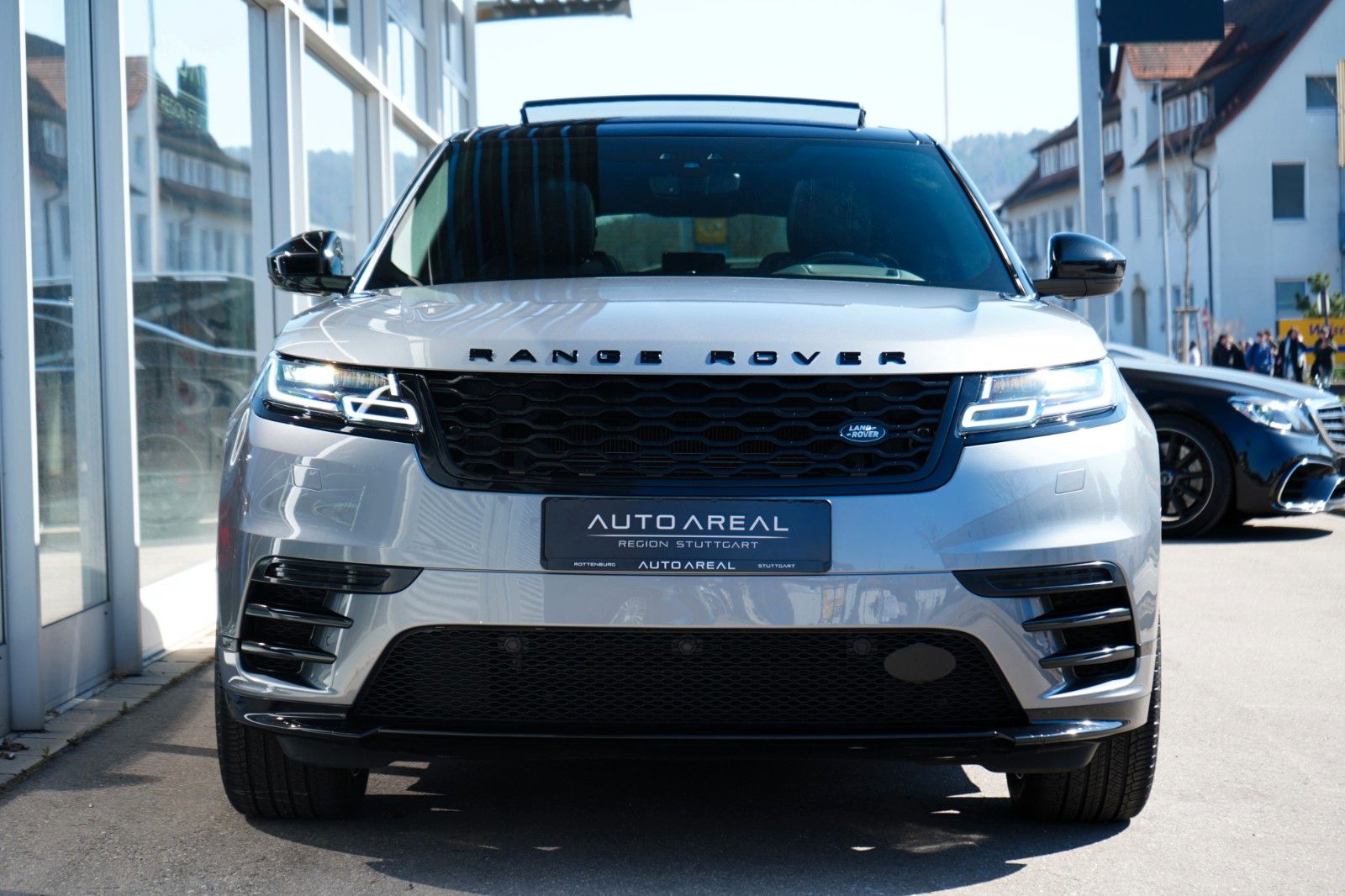 Range Rover Velar R-Dynamic - Samsaru's Car Outlet