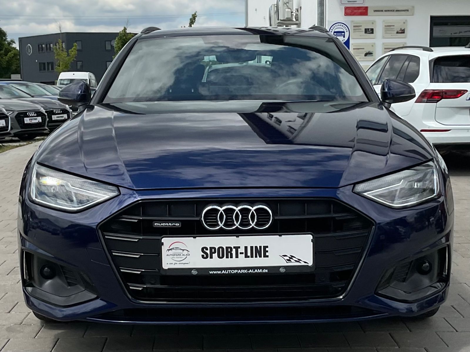 Audi A4 Av.40 TDI quattro advanced - Samsaru's Car Outlet