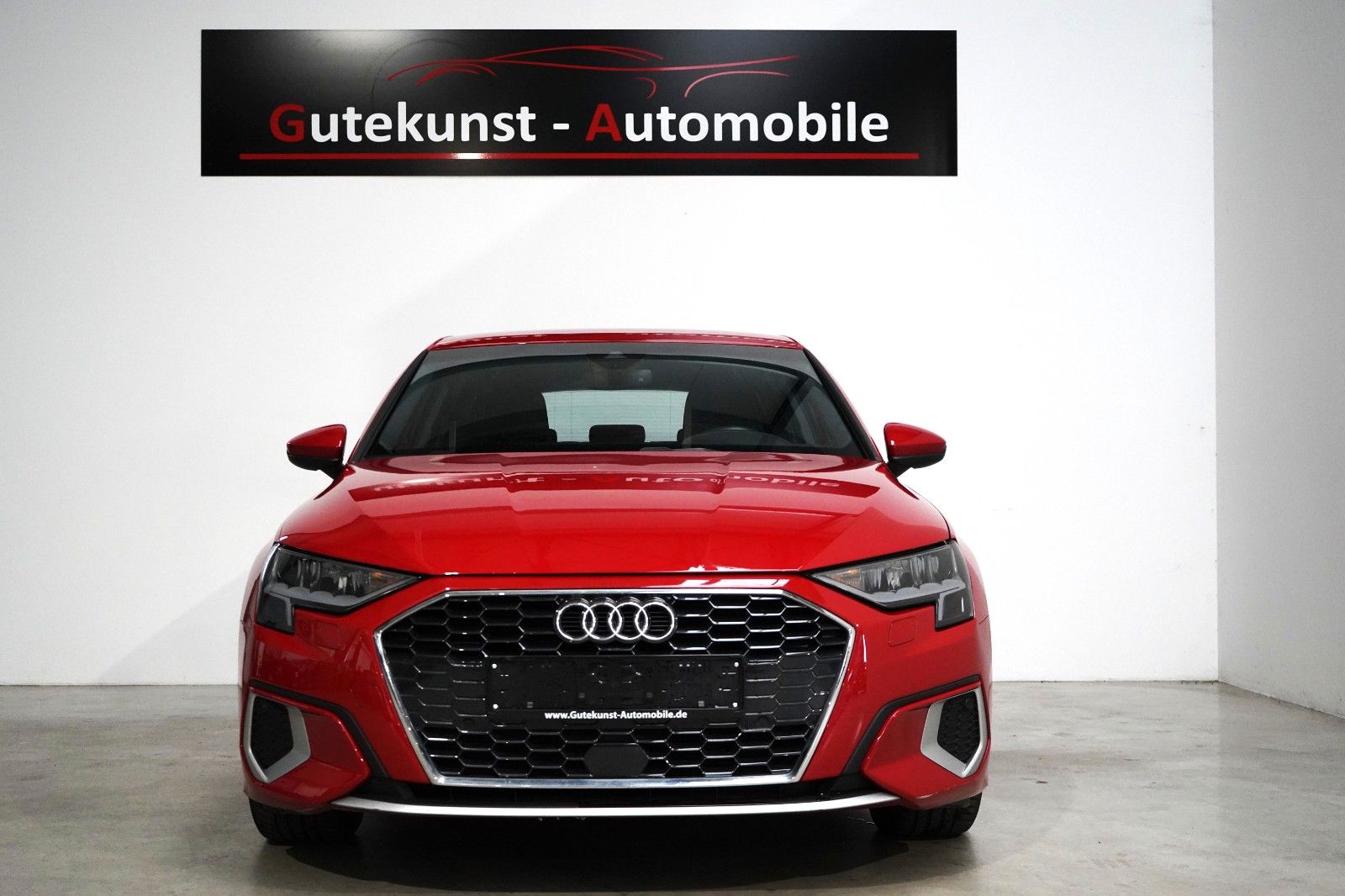 Audi A3 30 TFSI Advance - Samsaru's Car Outlet