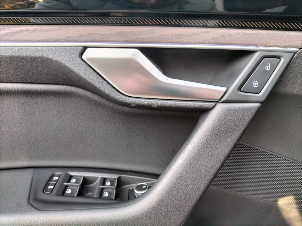 Volkswagen Touareg 3.0 TDI 231 CP