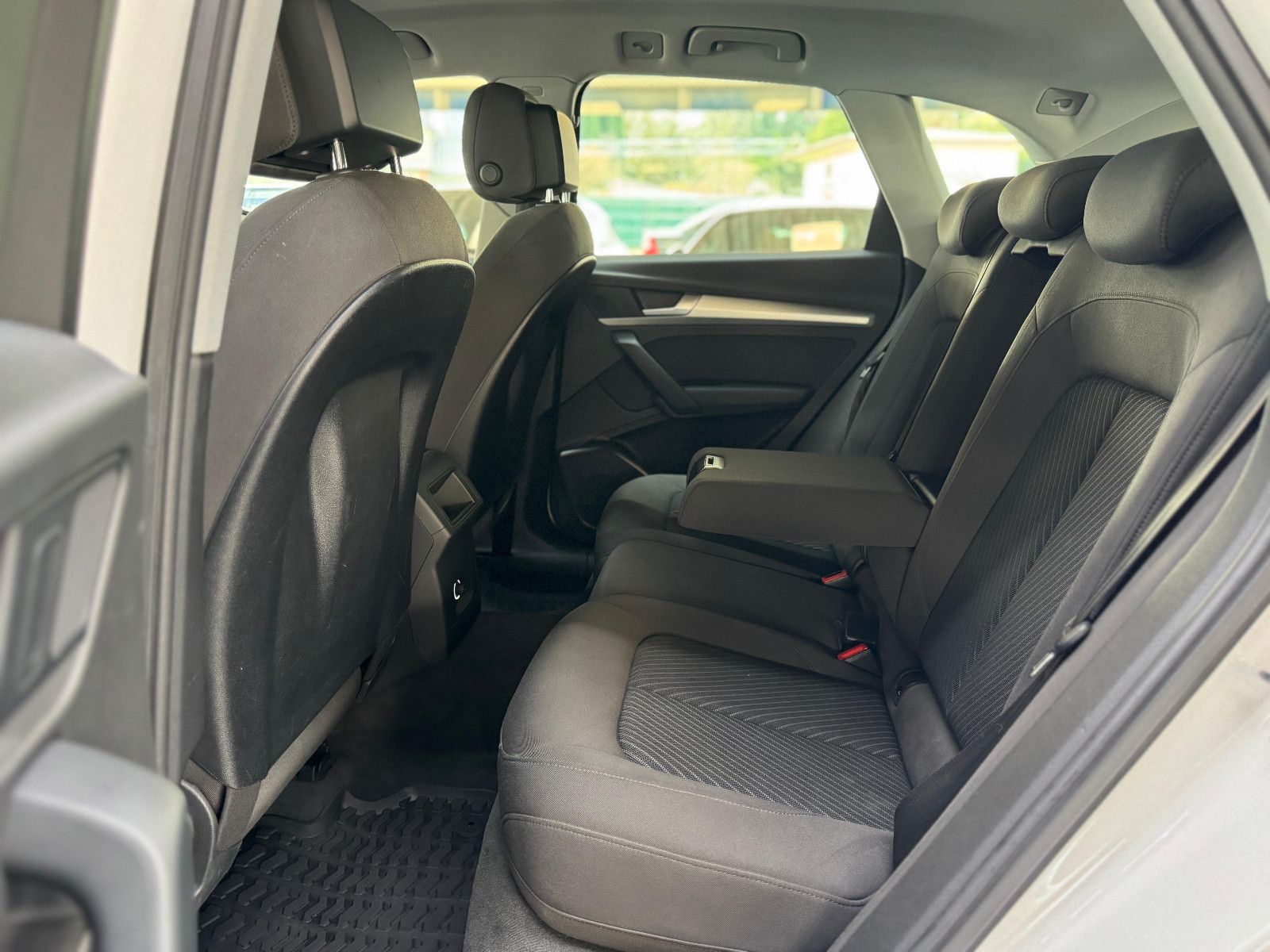 Audi Q5 35 TDI quattro - Samsaru's Car Outlet