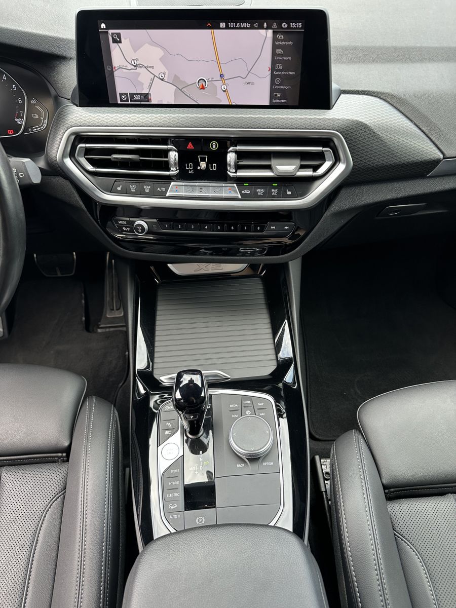 BMW X3 xDrive30e M-Sport NAV+LED+AHK+KAMERA+19ZO+1HD