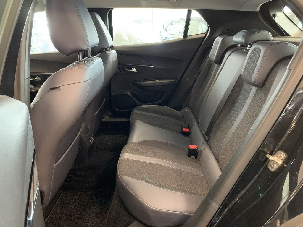 Peugeot 2008 (e-) Allure - Samsaru's Car Outlet
