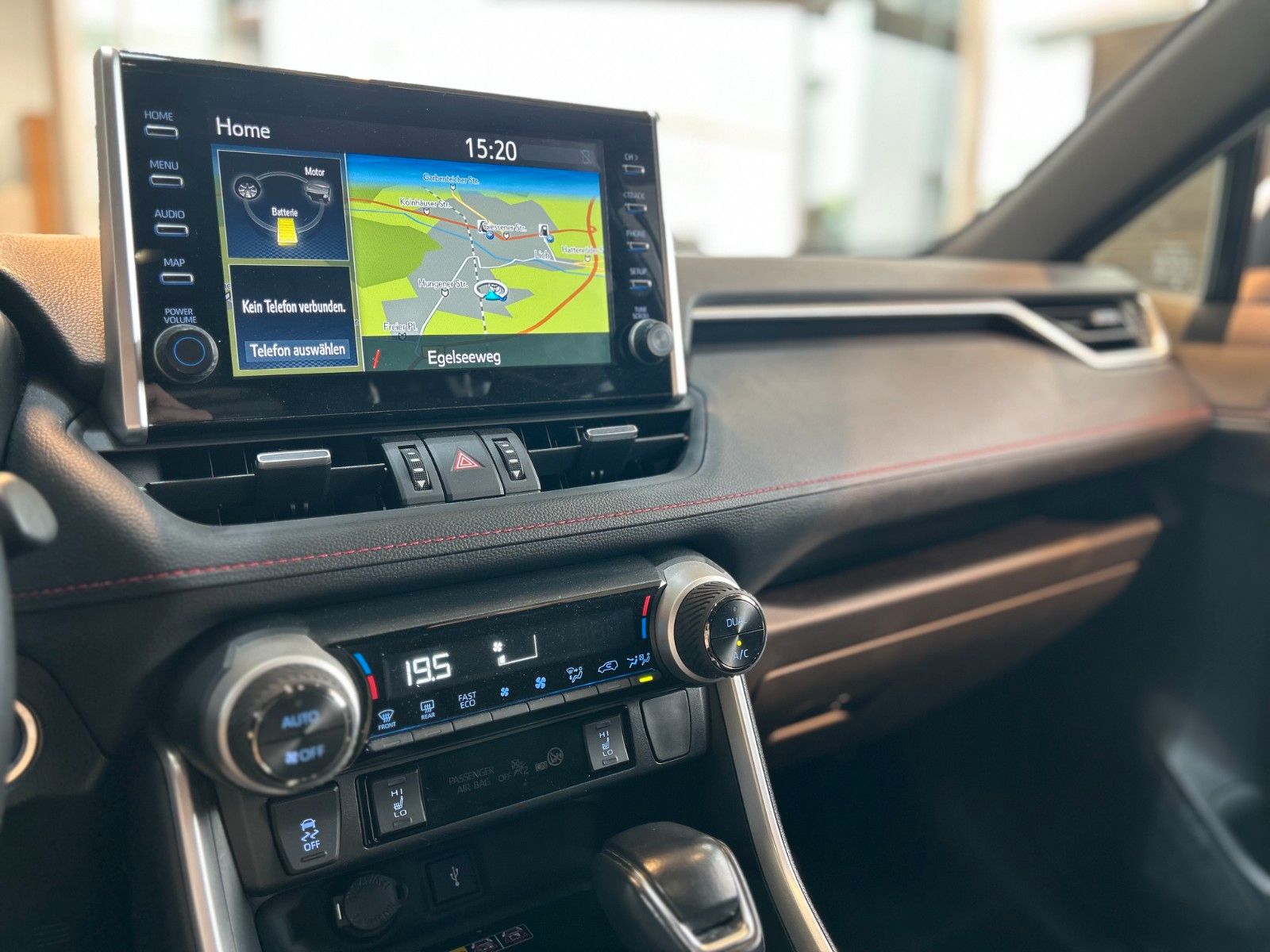 Toyota RAV 4 RAV4 Plug-in Hybrid 4x4 - Samsaru's Car Outlet