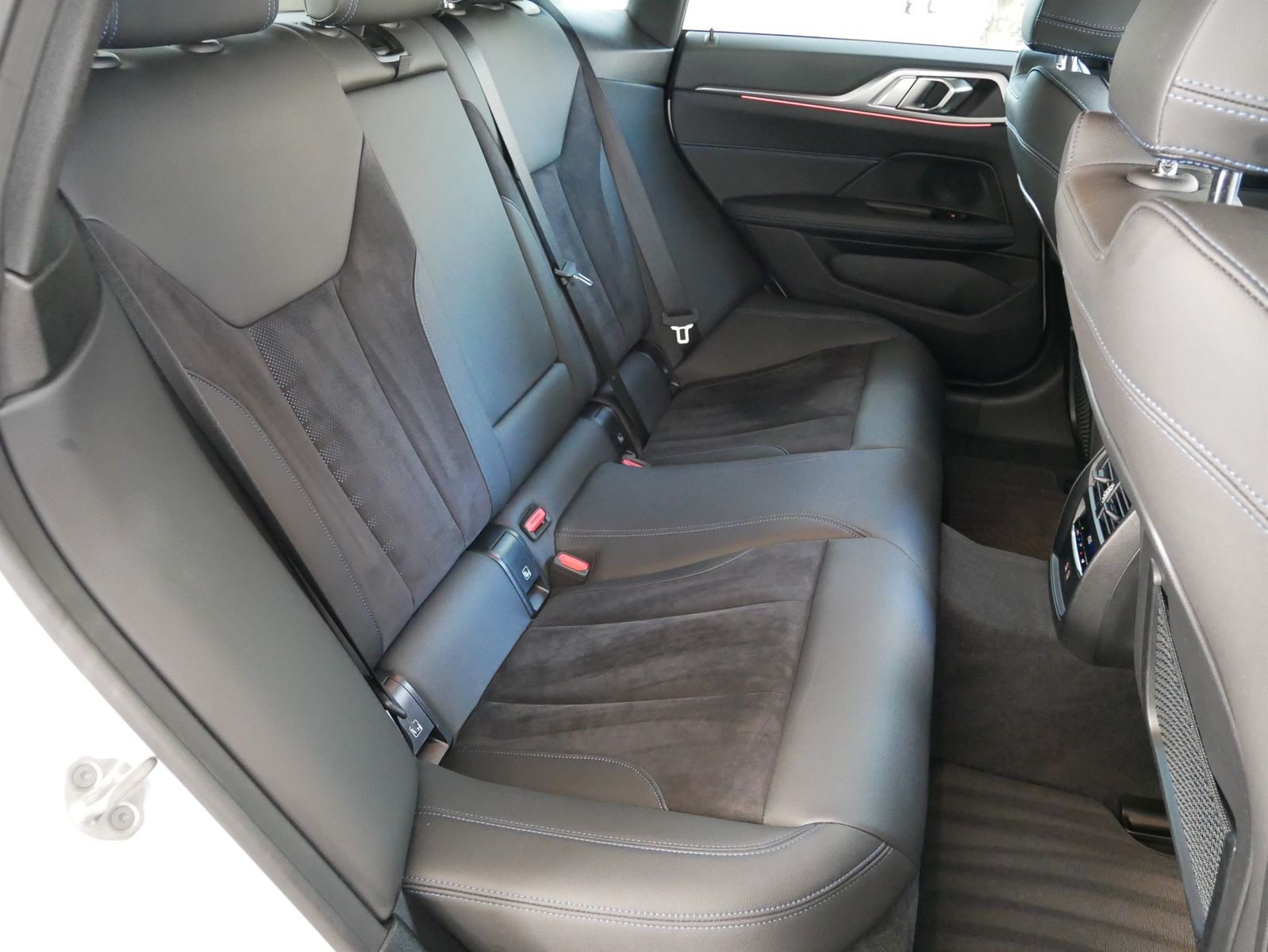 BMW i4 eDrive35 Gran Coupé M SPORT Head Up AHK Kamer