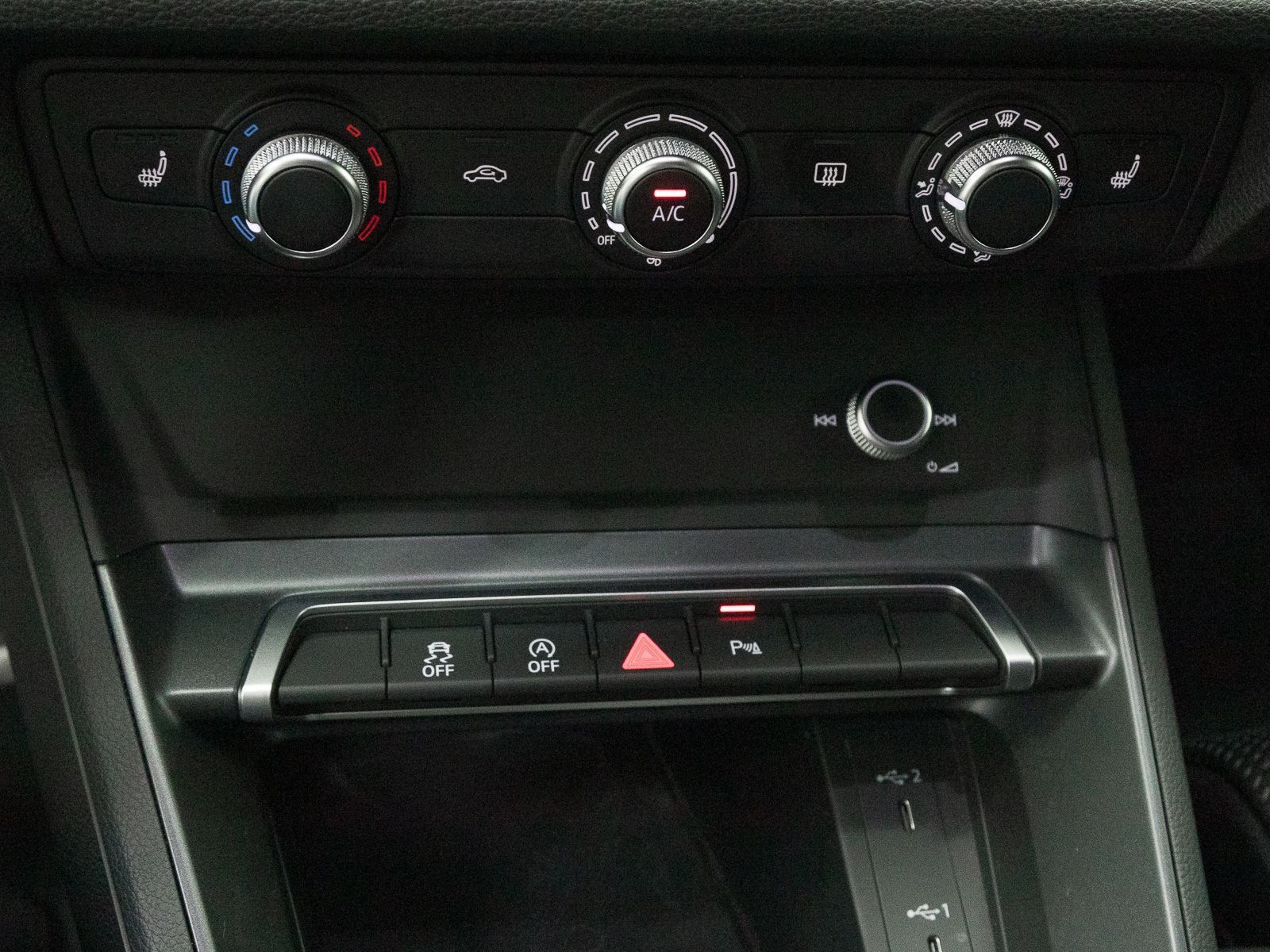 Audi Q3 40 TFSI Q S LINE - Samsaru's Car Outlet