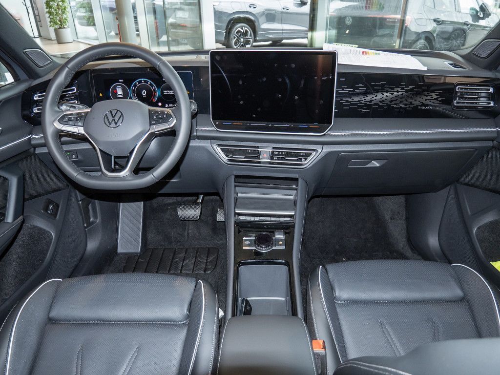 Volkswagen Tiguan 2.0TSI DSG Elegance 4x4 P-DACH LEDER H&K